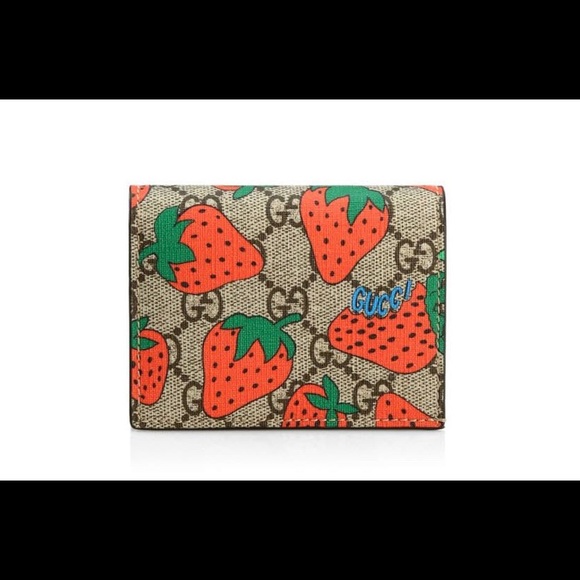 gucci wallet strawberry